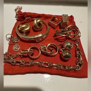 Elegant Gold Jewelry Set